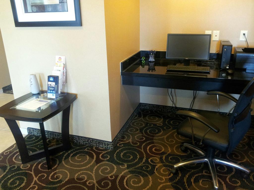 Cobblestone Inn & Suites - Hartington Esterno foto