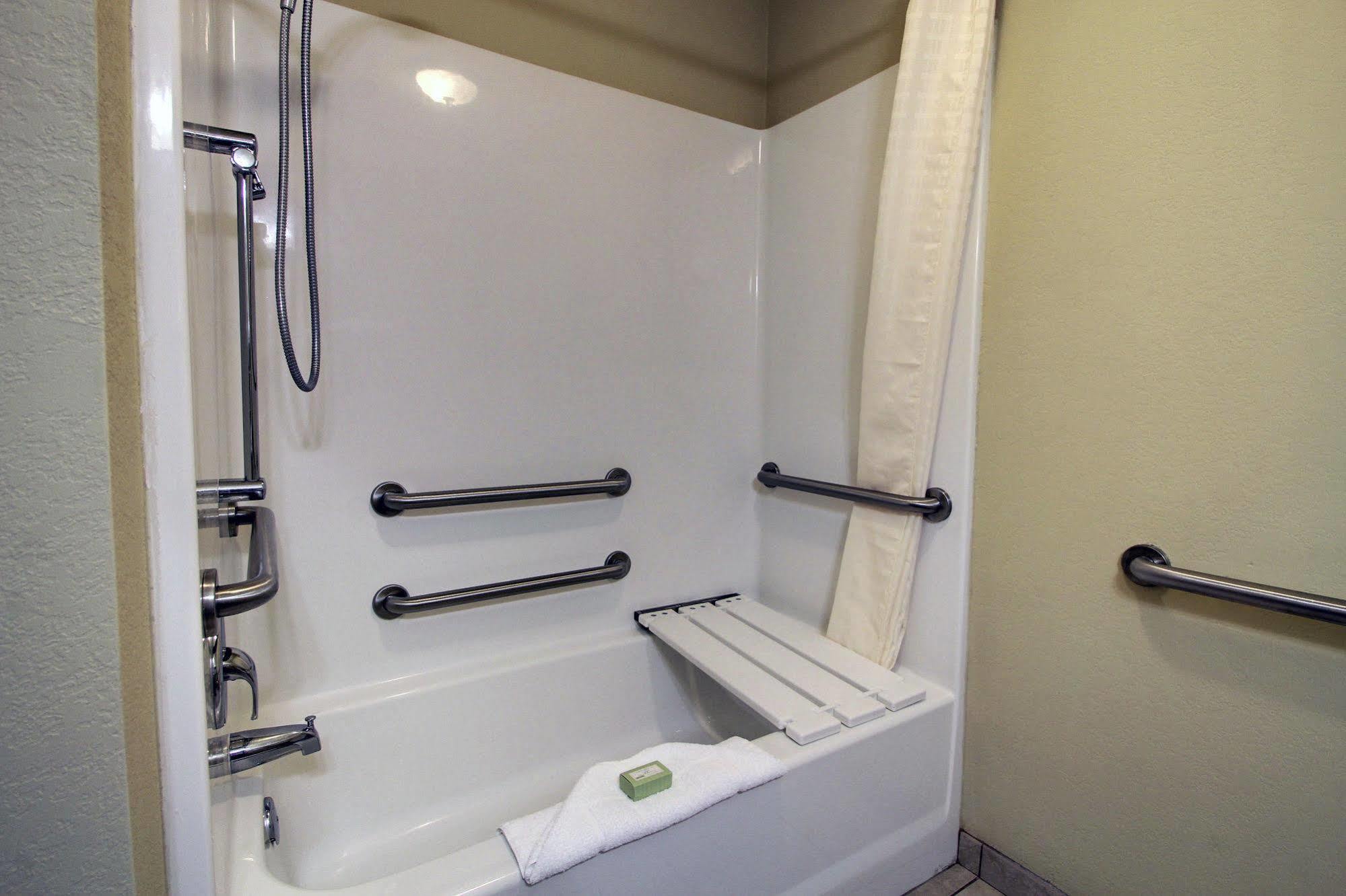 Cobblestone Inn & Suites - Hartington Esterno foto