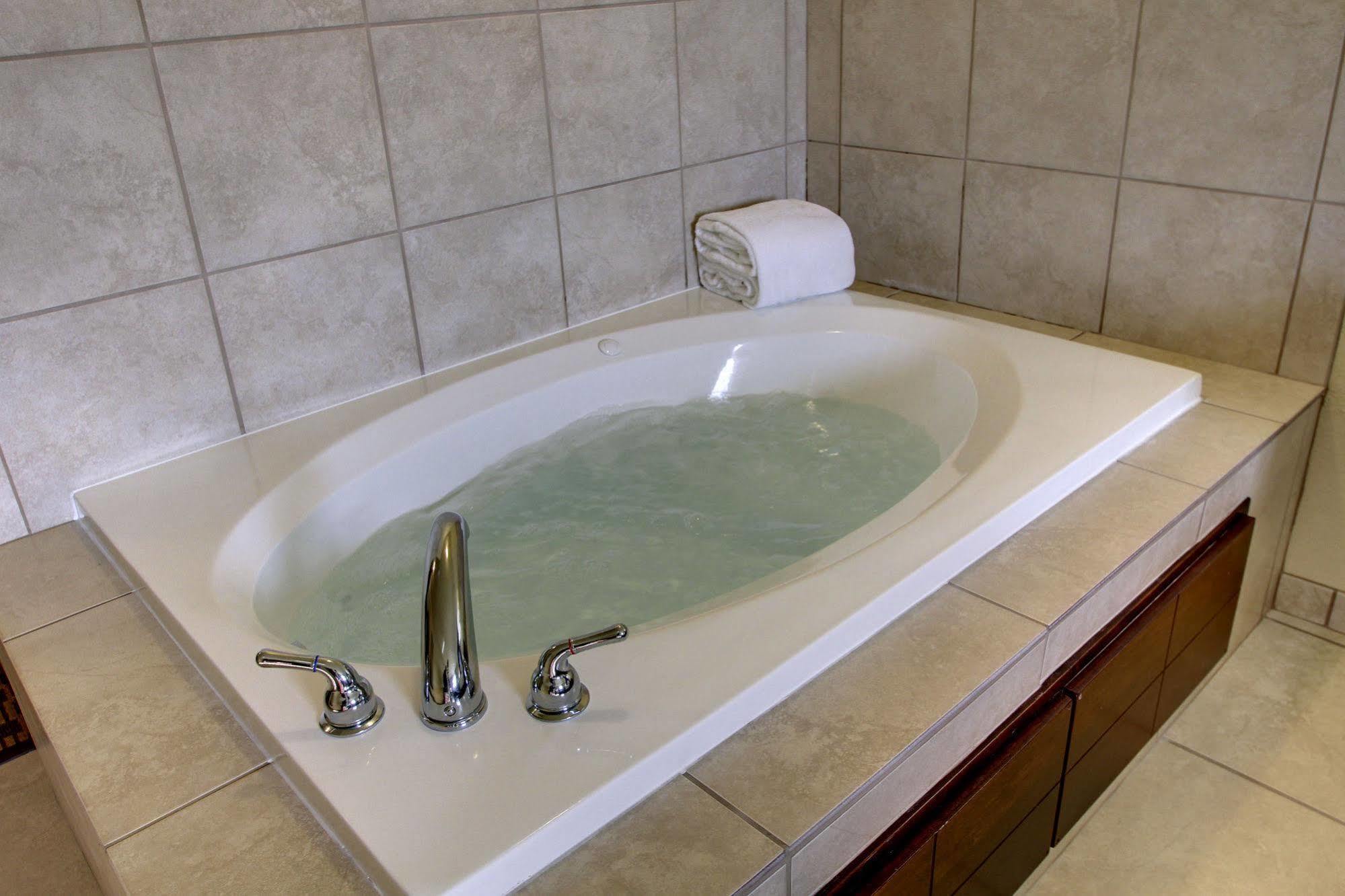 Cobblestone Inn & Suites - Hartington Esterno foto