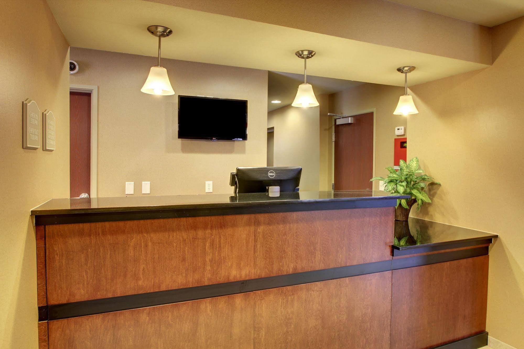 Cobblestone Inn & Suites - Hartington Esterno foto