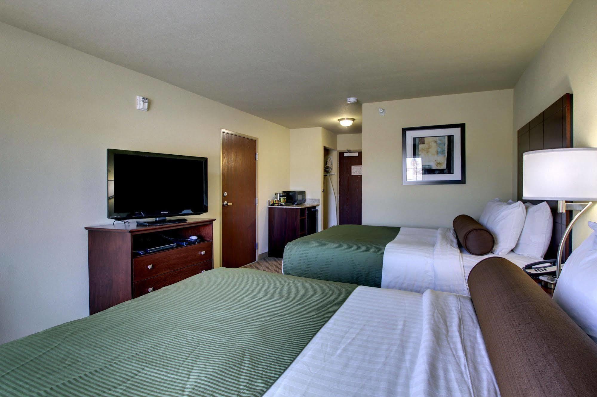 Cobblestone Inn & Suites - Hartington Esterno foto