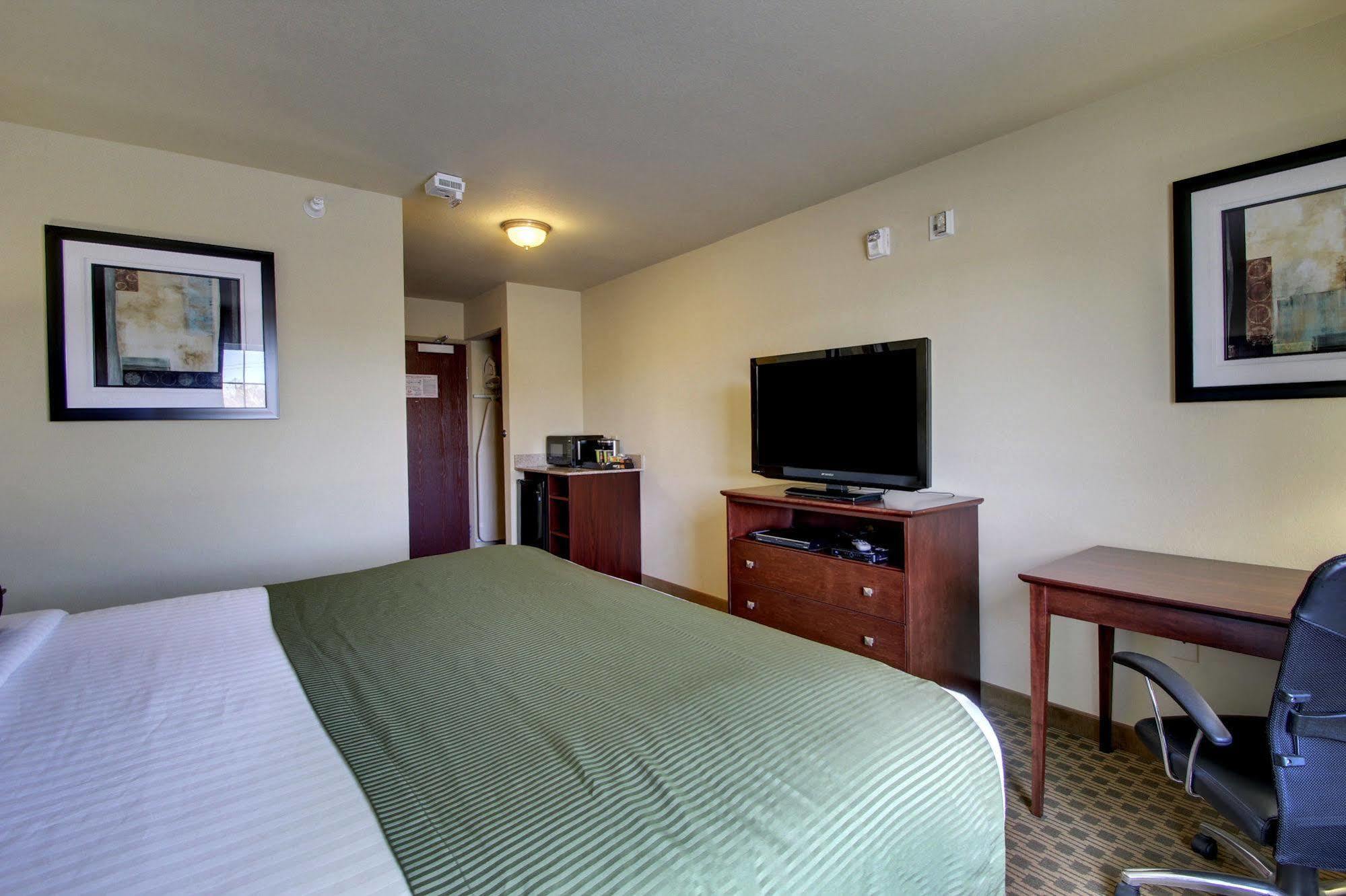 Cobblestone Inn & Suites - Hartington Esterno foto